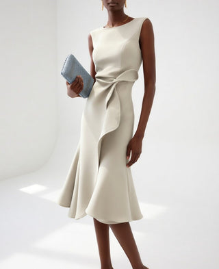 Léonise™ — Robe structurée élégance sculptante moderne