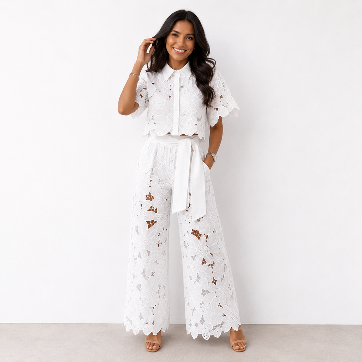 Ensemble Femme Élégant et Fluide avec Dentelle Florale