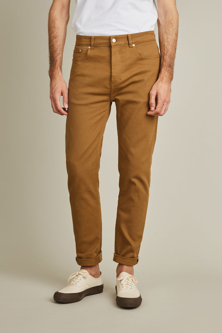 Pantalon cinq poches beige foncé