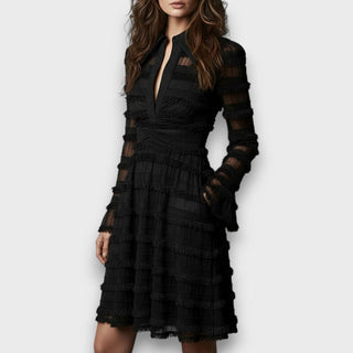 Noémie™ — Robe noire élégante à texture raffinée