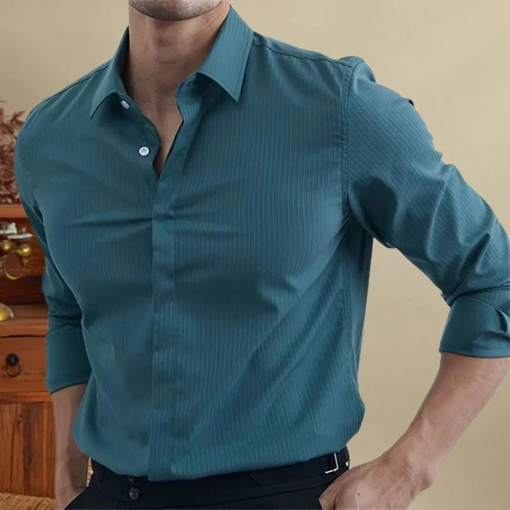 Chemise de smoking britannique rayée