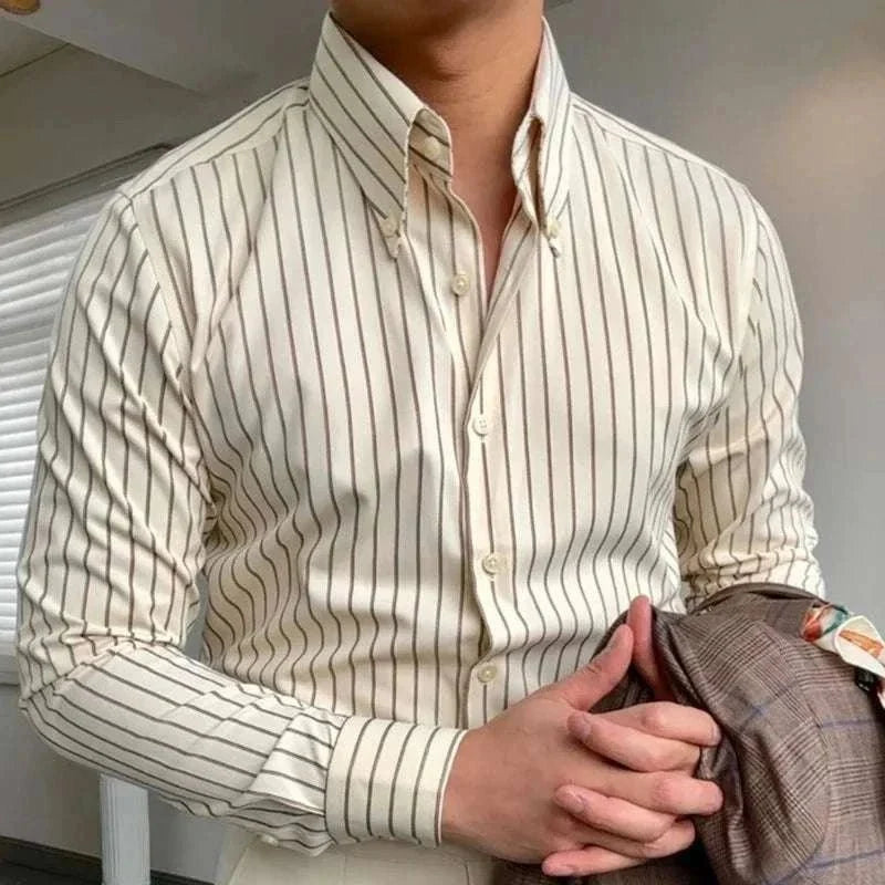 Chemise de smoking britannique à rayures