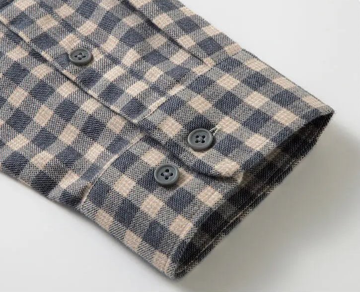 Chemise business à carreaux et manches longues