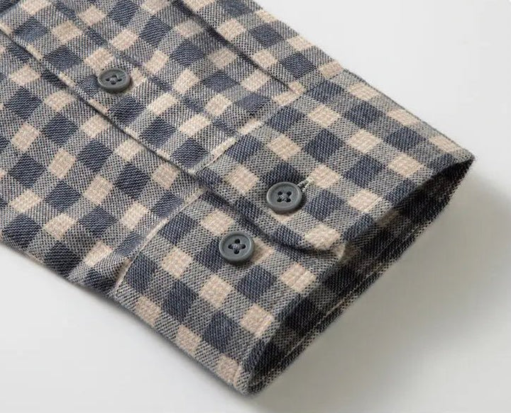 Chemise business à carreaux et manches longues