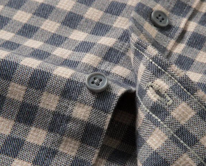 Chemise business à carreaux et manches longues