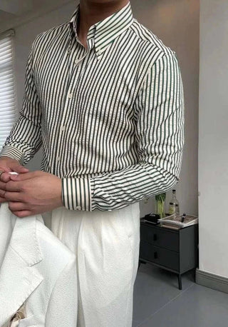 Chemise formelle rayée à manches longues