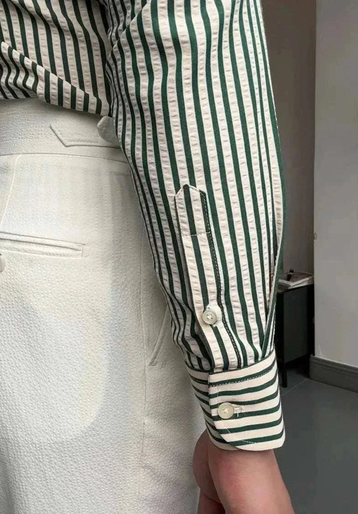 Chemise formelle rayée à manches longues