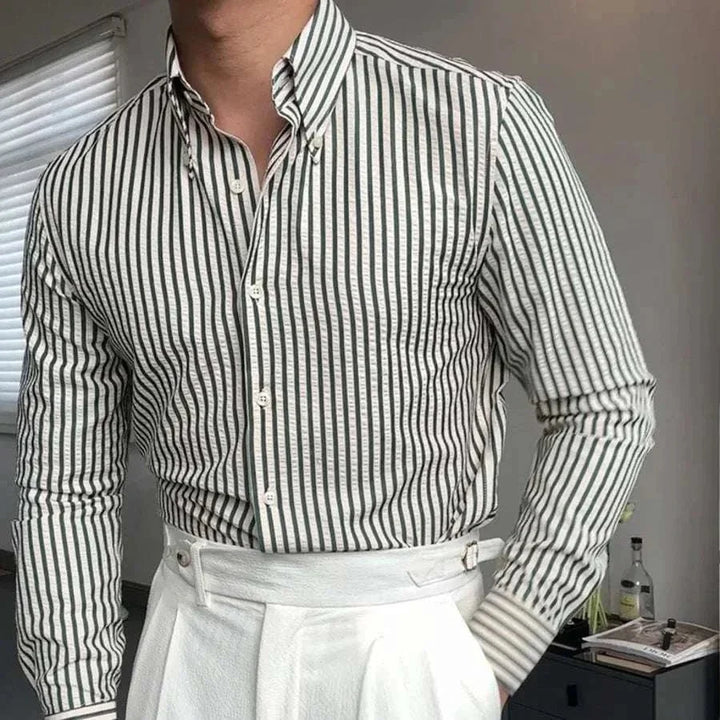 Chemise formelle rayée à manches longues