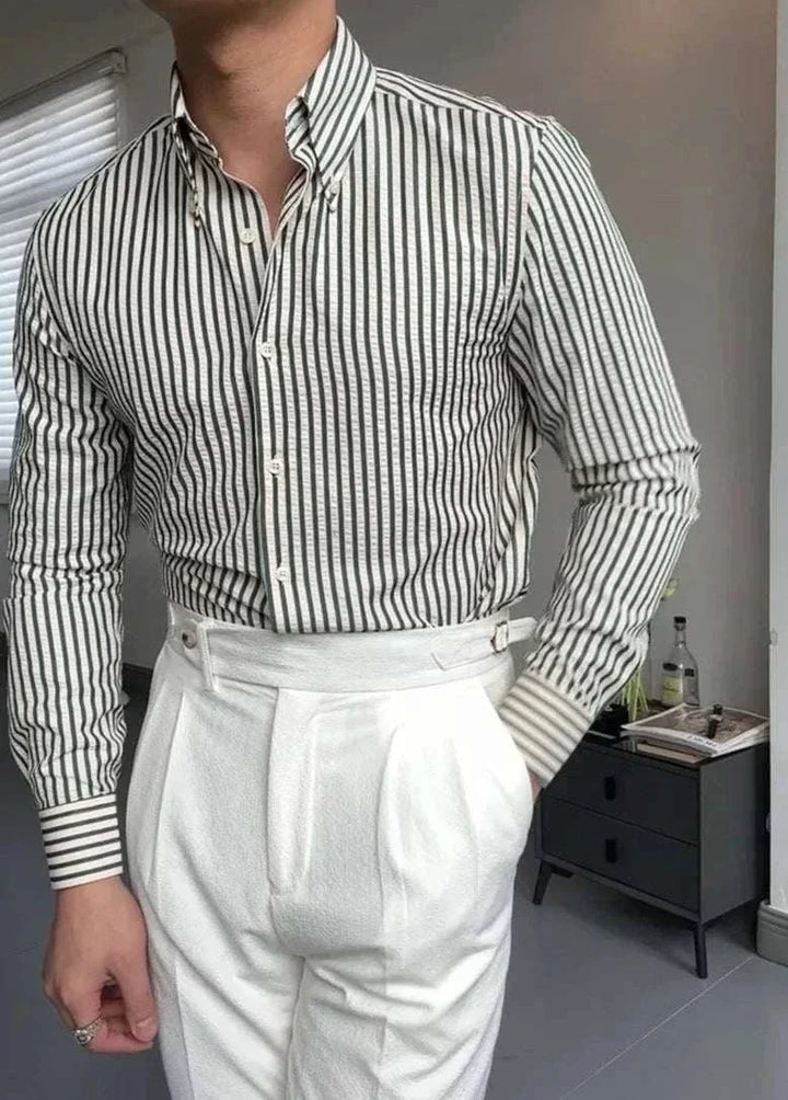 Chemise formelle rayée à manches longues