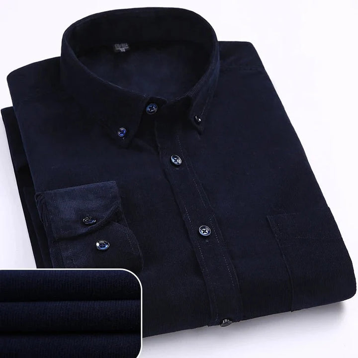 Chemise en velours côtelé coupe droite