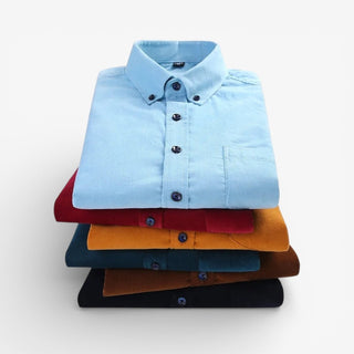 Chemise en velours côtelé coupe droite