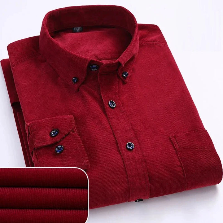 Chemise en velours côtelé coupe droite