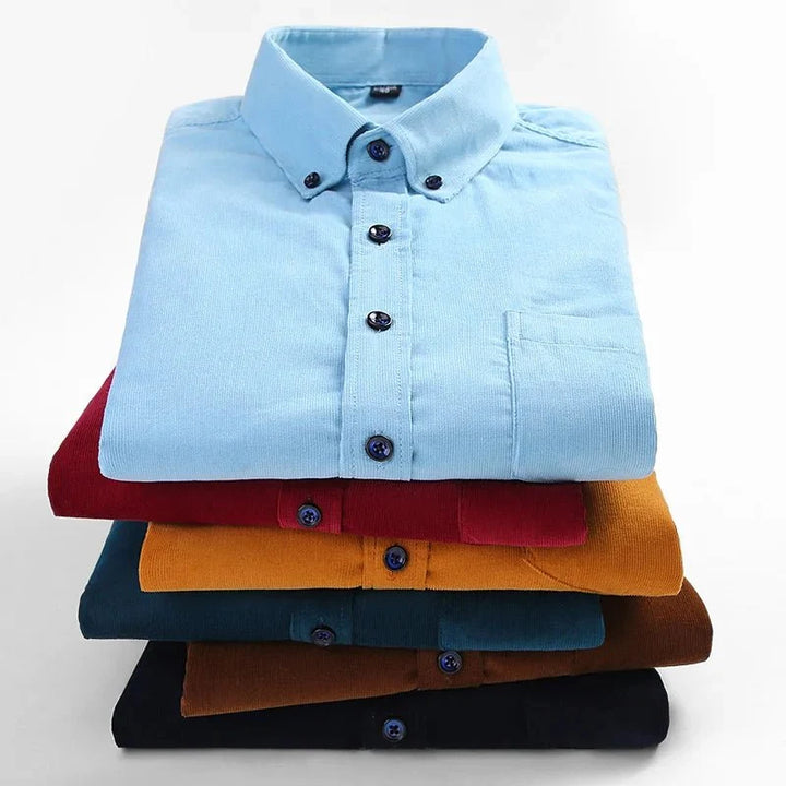 Chemise en velours côtelé coupe droite
