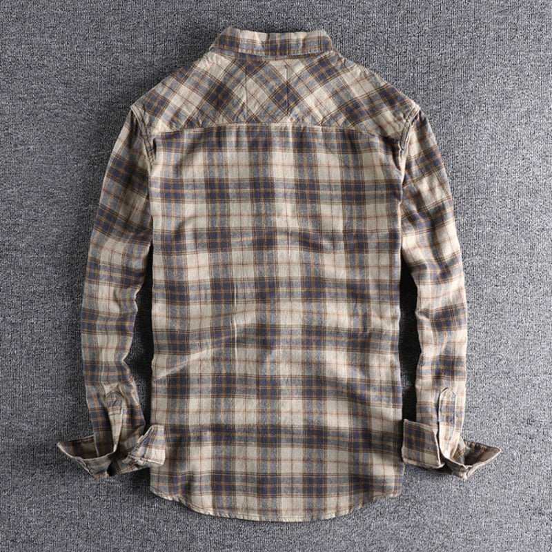 Chemise rétro à carreaux et manches longues