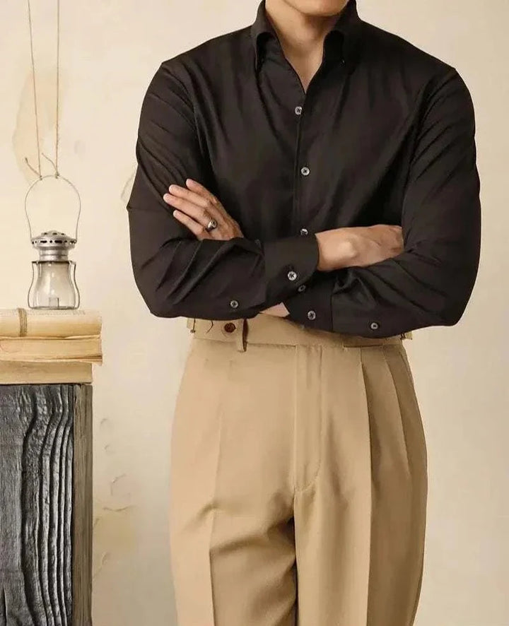 Chemise de smoking délavée pour le bureau