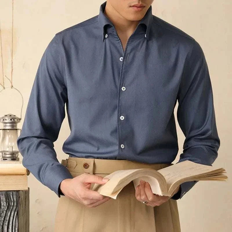 Chemise de smoking délavée pour le bureau