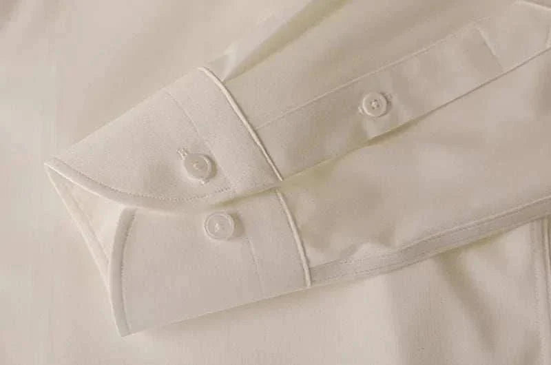 Chemise de smoking délavée pour le bureau