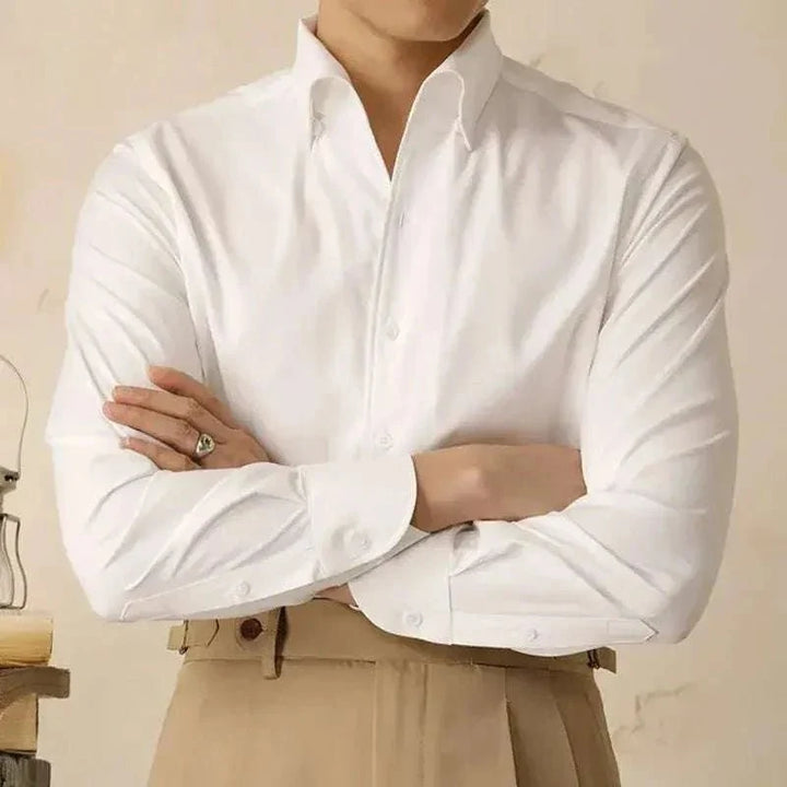 Chemise de smoking délavée pour le bureau