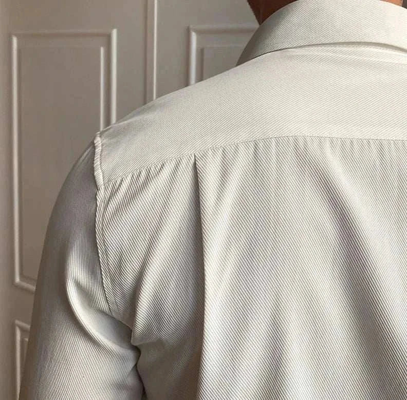 Chemise business à col et manches longues