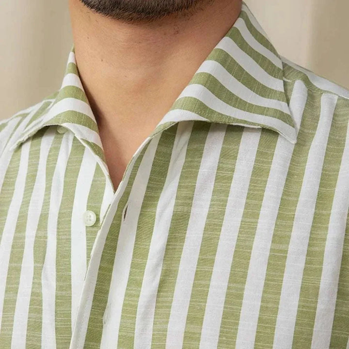 Chemise business blanche rayée pour l’été