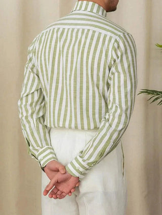 Chemise business blanche rayée pour l’été