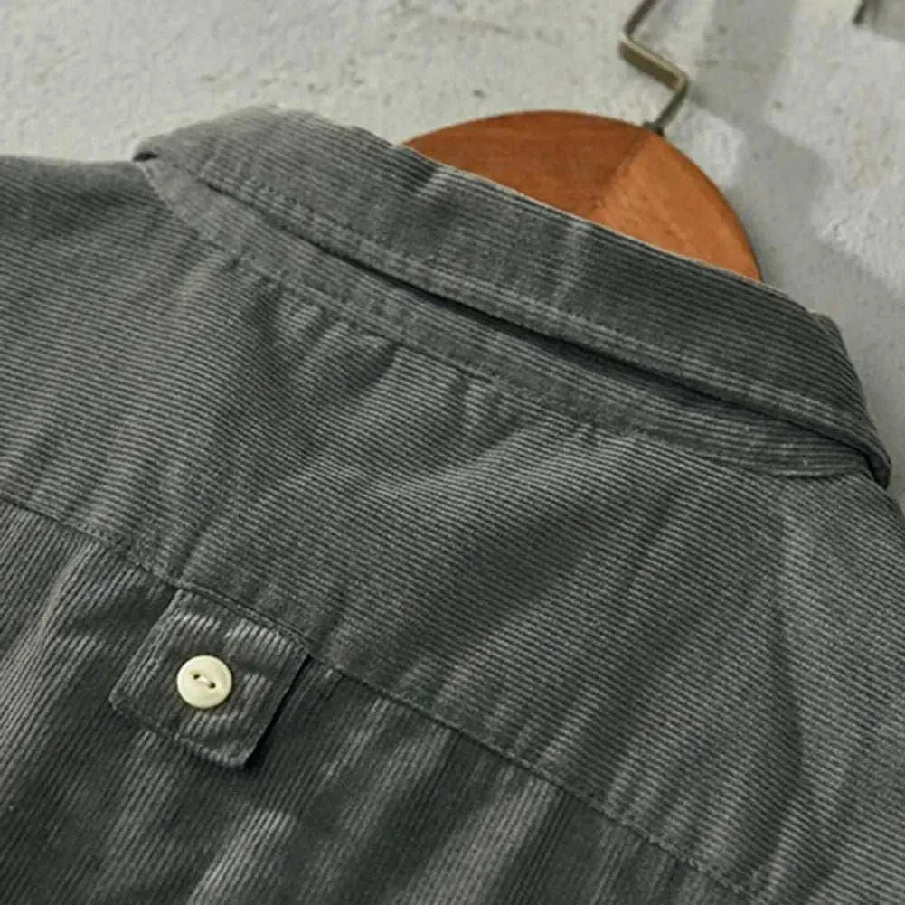 Chemise cargo en velours côtelé pour le printemps