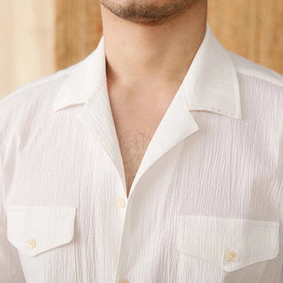 Chemise élégante coupe décontractée à col cubain