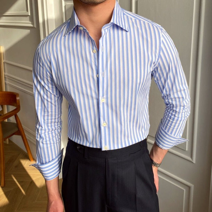Chemise italienne bleue à rayures