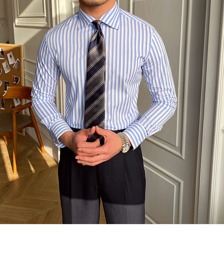 Chemise italienne bleue à rayures