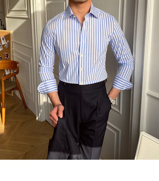 Chemise italienne bleue à rayures