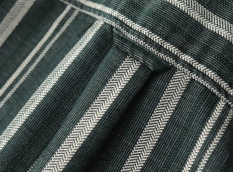 Chemise japonaise rayée en velours côtelé à doubles poches