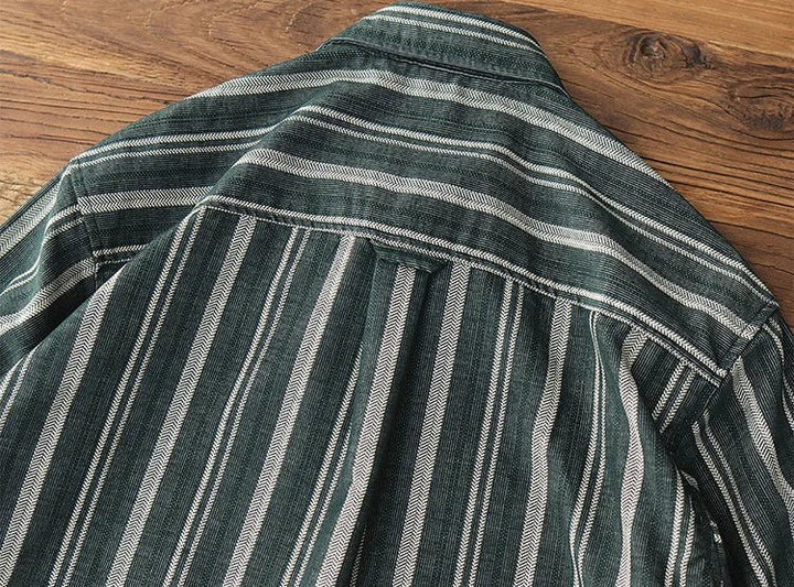 Chemise japonaise rayée en velours côtelé à doubles poches