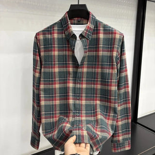 Chemise en flanelle à carreaux et manches longues