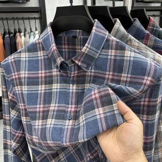 Chemise en flanelle à carreaux et manches longues