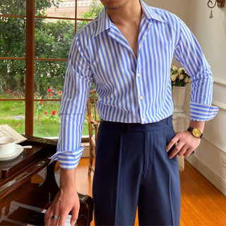 Chemise formelle rayée pour le bureau