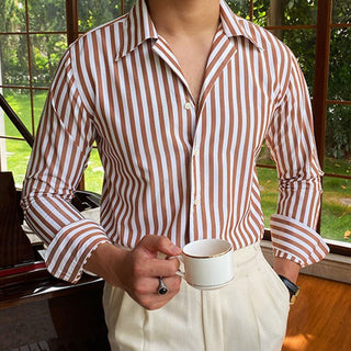 Chemise formelle rayée pour le bureau