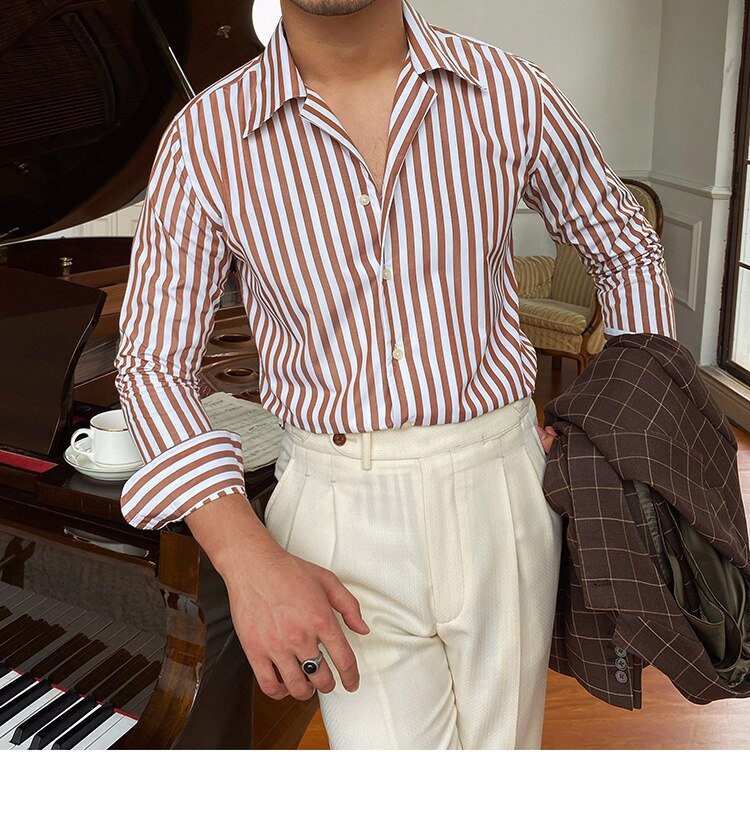 Chemise formelle rayée pour le bureau