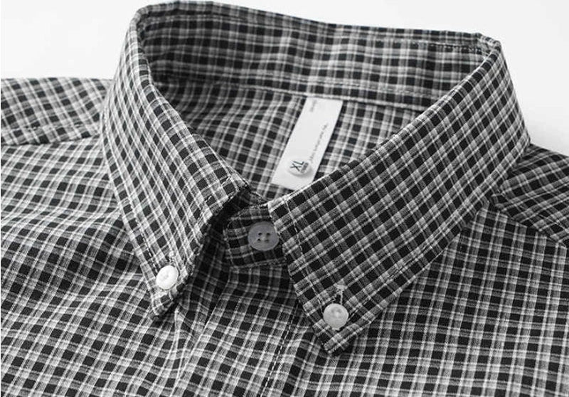 Chemise à microcarreaux et col pointu