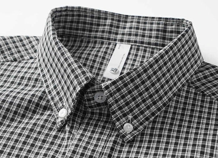 Chemise à microcarreaux et col pointu