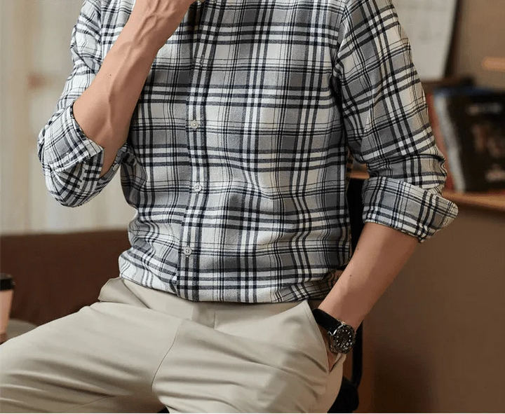 Chemise décontractée à carreaux noir et blanc