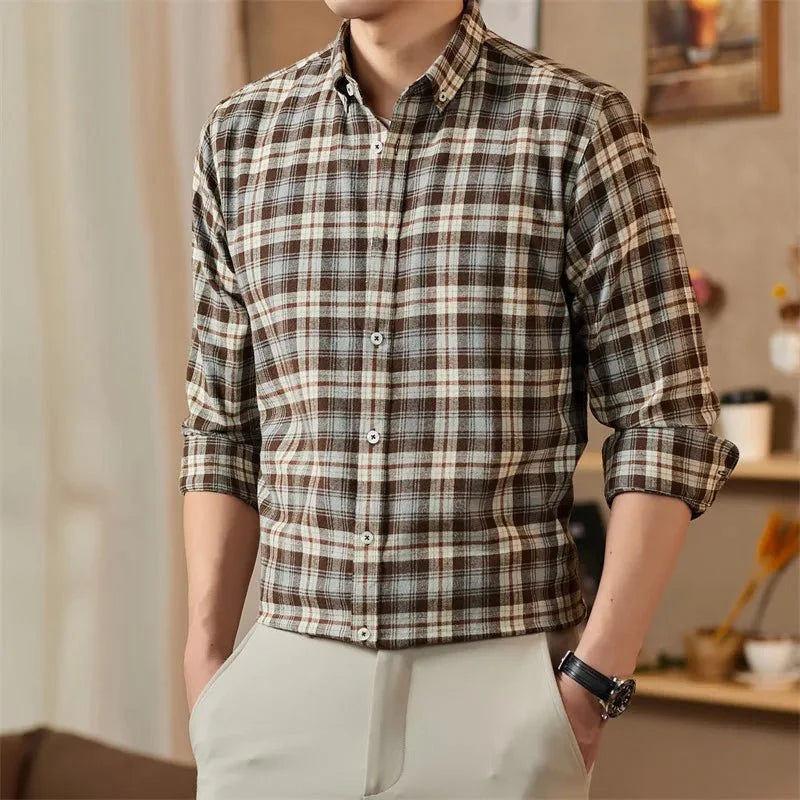 Chemise décontractée à carreaux noir et blanc