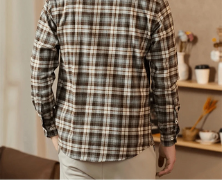Chemise décontractée à carreaux noir et blanc