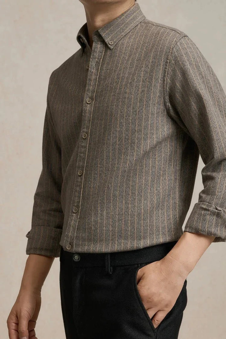Chemise habillée rayée pour le bureau