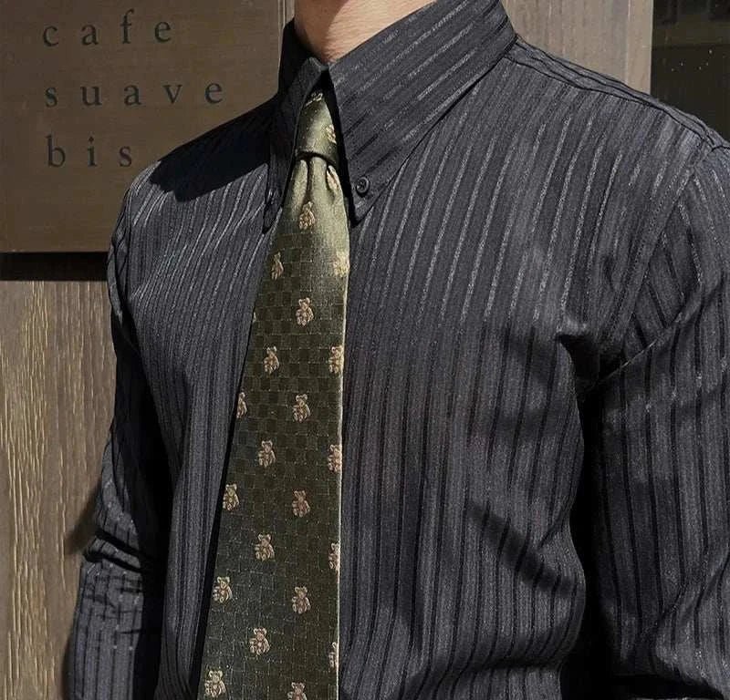 Chemise slim fit rayée à col pointu