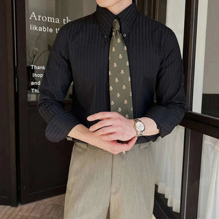Chemise slim fit rayée à col pointu