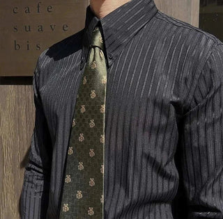 Chemise slim fit rayée à col pointu
