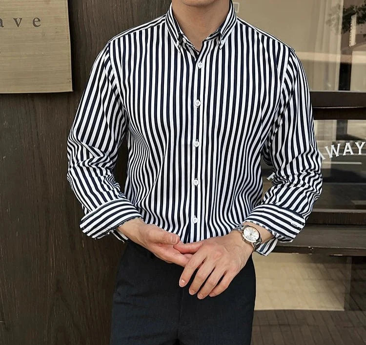 Chemise business élégante à rayures