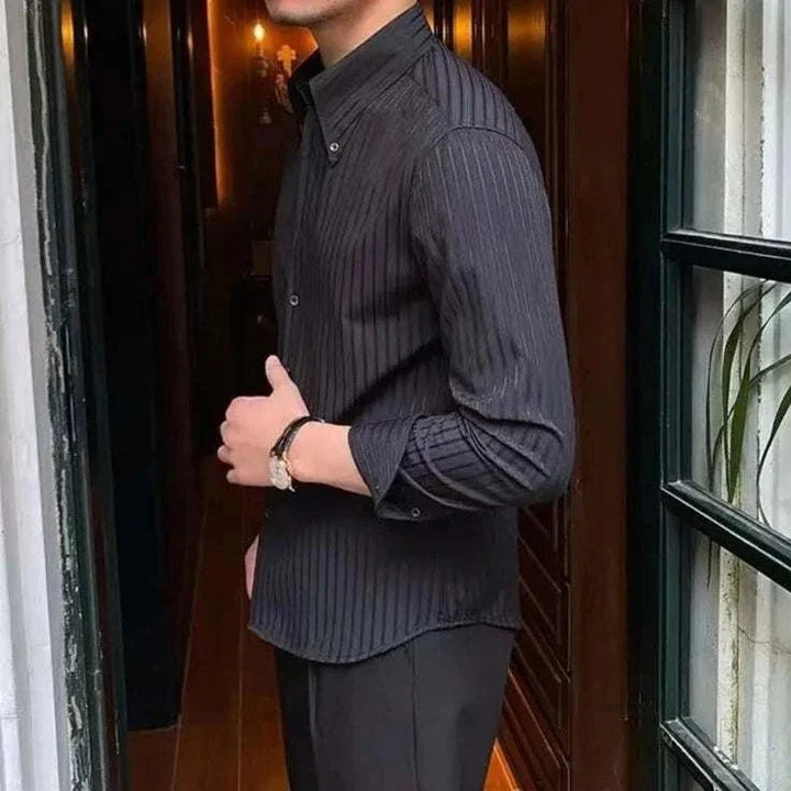 Chemise anglaise rayée pour le printemps