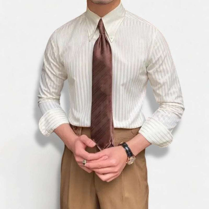 Chemise anglaise rayée pour le printemps