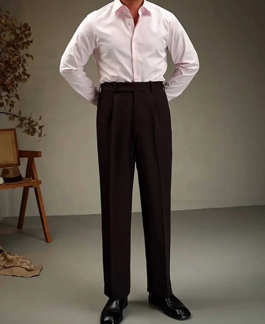 Chemise ajustée à revers pour le bureau et les soirées